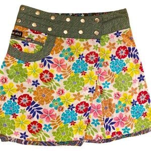 Moshiki Hot cookie Skirt - OSFM floral   . Cotton , adjustable snap waist